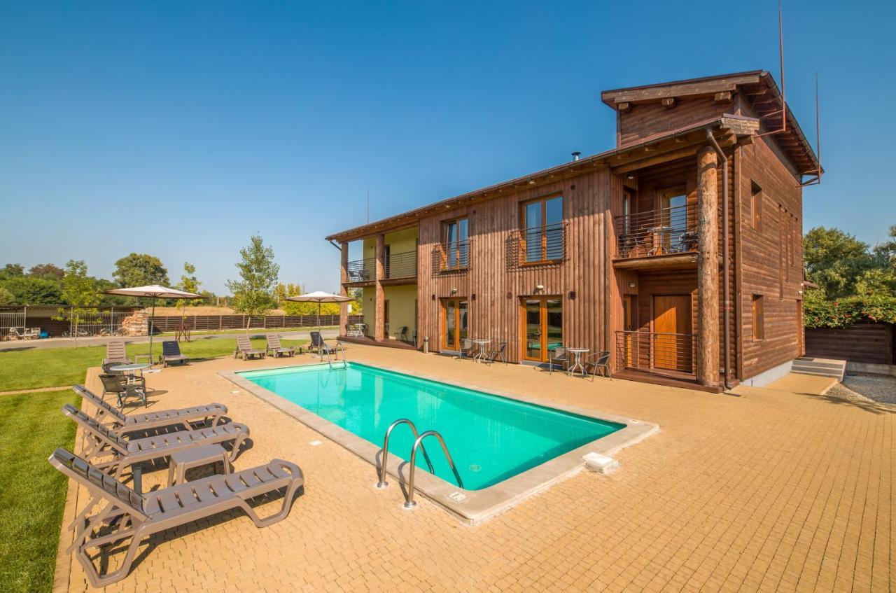 Eden Resort Yasnogorodka  Экстерьер фото